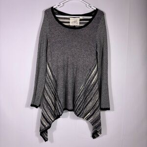 Anthropologie Angel Of The North Gray and Black Striped Long Sleeve Sweater Med